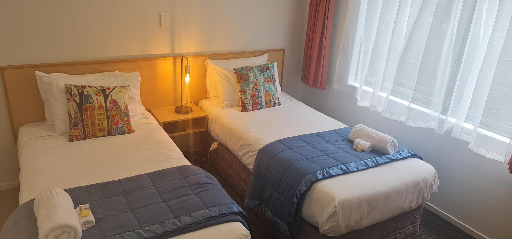 كاتيكاتي Asure Kaimai View Motel المظهر الخارجي الصورة